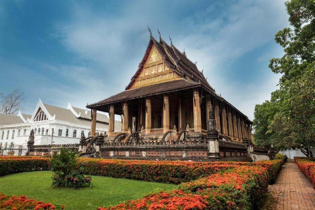 San Jiang Grand Hotel Vientiane Exterior photo